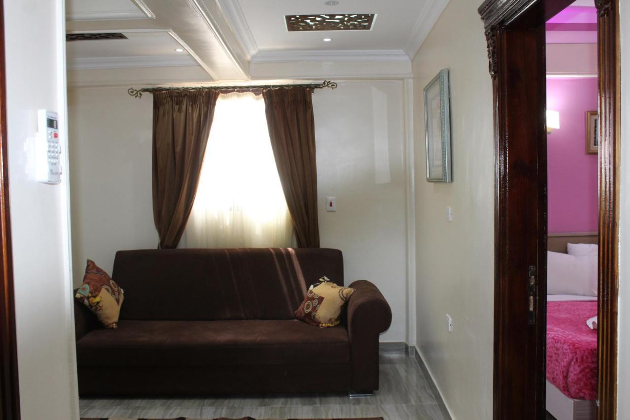 Amin Hotel Кайро Екстериор снимка